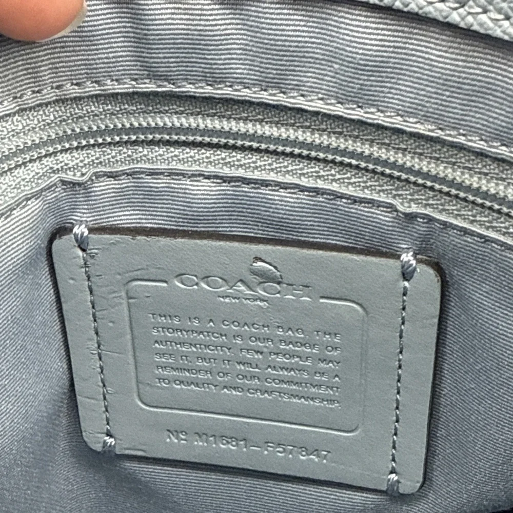 Coach Minetta Blue Pebbled Leather Satchel Crossbody Bag New York Chic Preppy